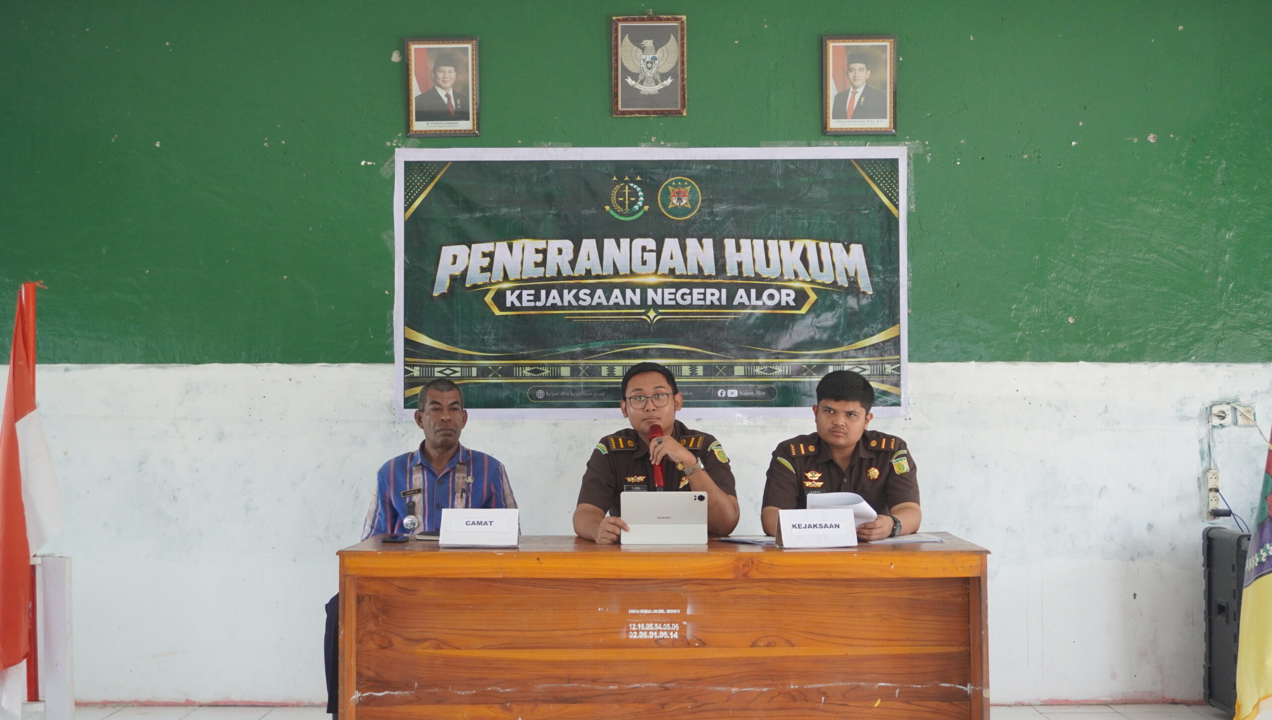 Kejari Alor Berikan Penerangan Hukum Dana Desa dan Sosialisasikan JAGA CITA di Kecamatan Kabola